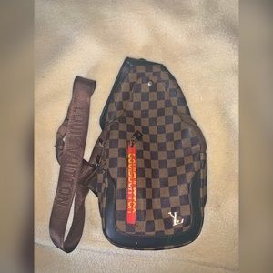🎒LOUIS VUITTON CROSSBODY BAG🎒